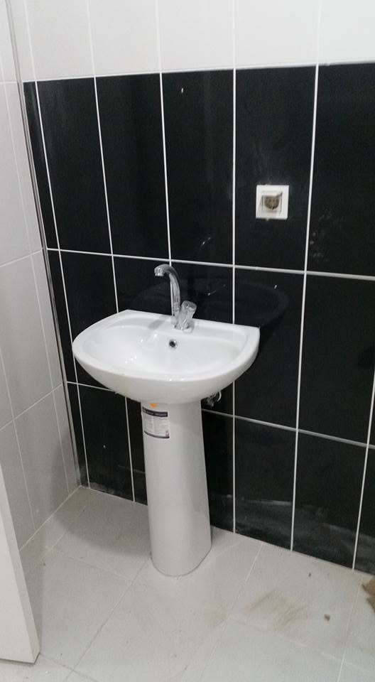 Lavabo acma ustasi siyah